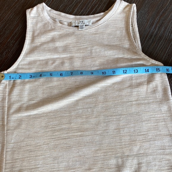 2/$20. Halston ladies, heathery creamy tan tank top\blouse in size extra small. - Picture 7 of 8